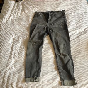 Womens Express crop pants size 8R